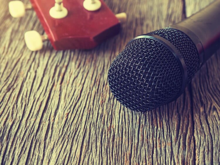 guitar and microphone